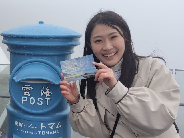 青木さんの正面写真です。
