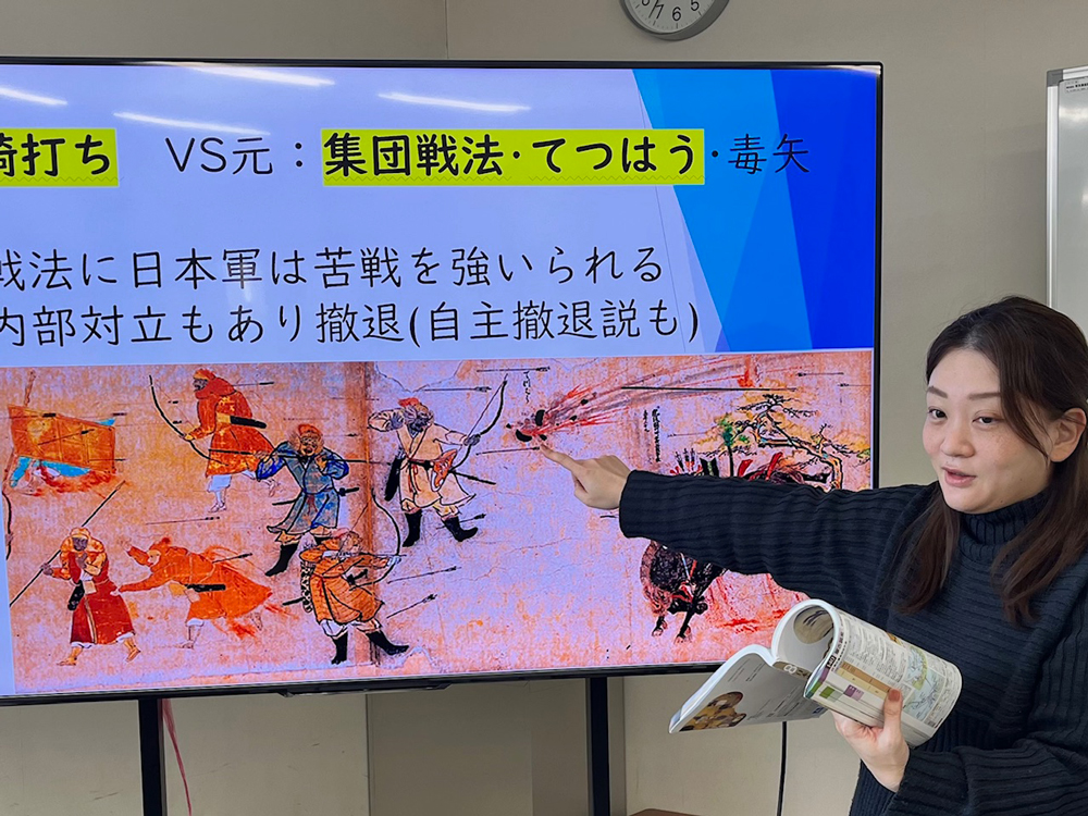 教えている元木さんです